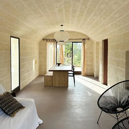 Casa de Férias Trullo With Stone Pool In Ceglie Messapica